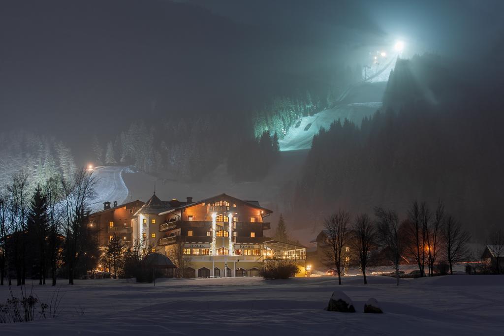 Hotel Zum Jungen Roemer رادستادت المظهر الخارجي الصورة