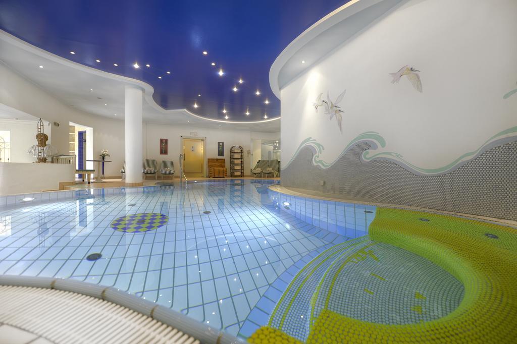 Hotel Zum Jungen Roemer رادستادت المظهر الخارجي الصورة
